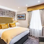 The Hotel 4*